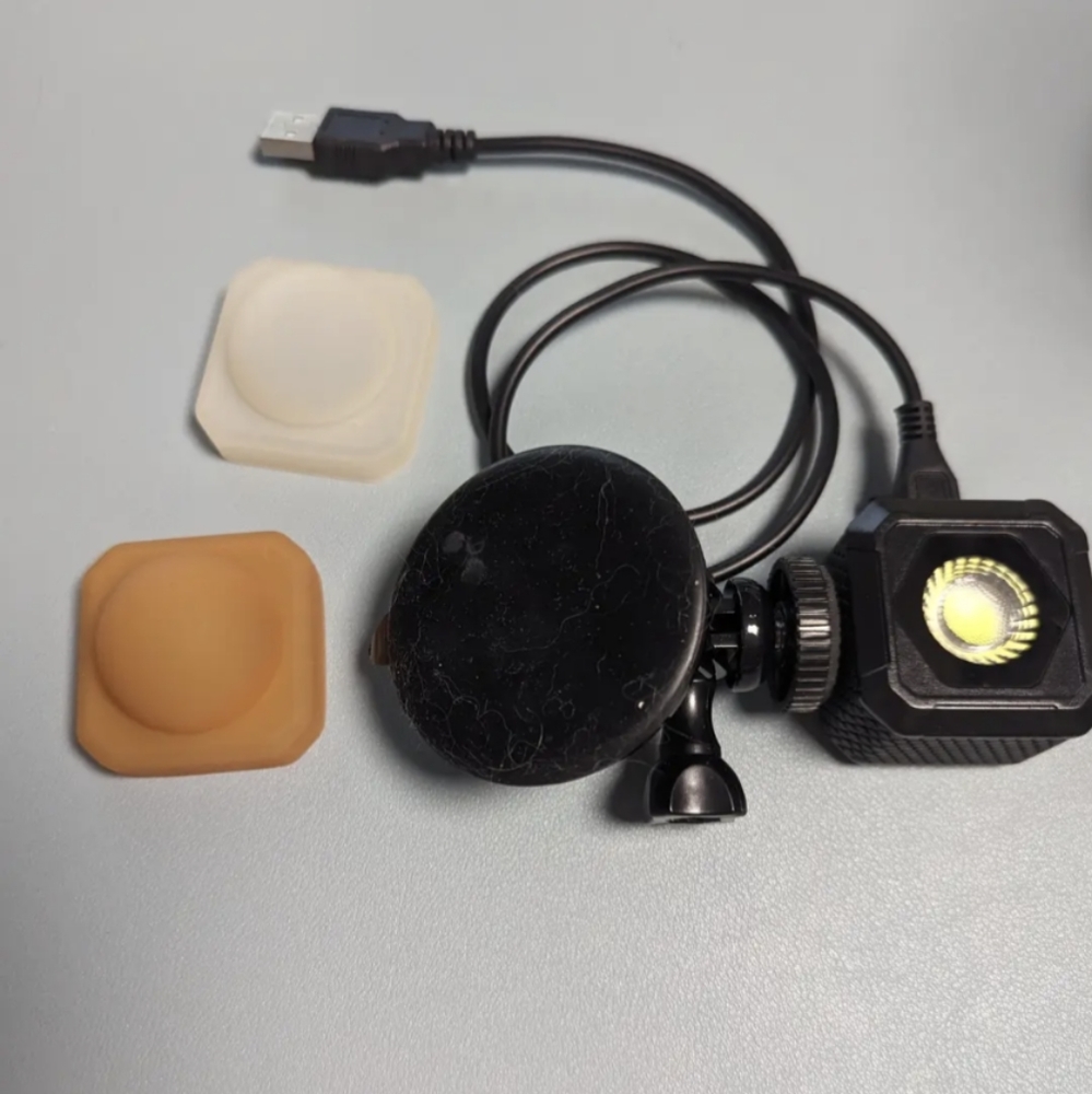 Lume cube lighting kit